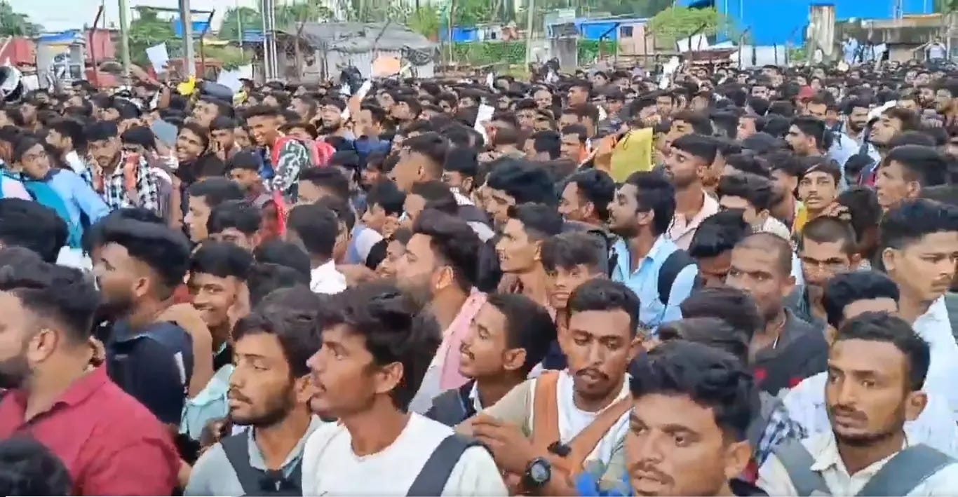 Mumbai: Near-stampede at Air India job drive as thousands turn up for 1,800 vacancies Mumbai: Near-stampede at Air India job drive as thousands turn up for 1,800 vacancies