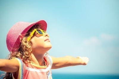 10 top tips for keeping children cool, calm and protected in the sun