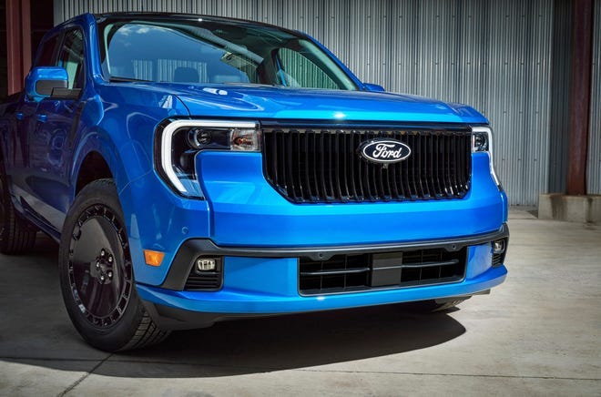 A 2025 Maverick Lobo is the street performance version of the popular compact pickup truck. They’re expected to ship to dealers next year. A 2025 Maverick Lobo is the street performance version of the popular compact pickup truck. They’re expected to ship to dealers next year.