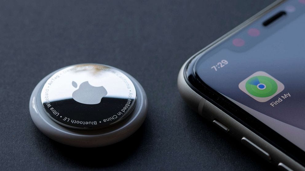 Military wife credits Apple AirTag for tracking belongings in cross-country  move - Good Morning America