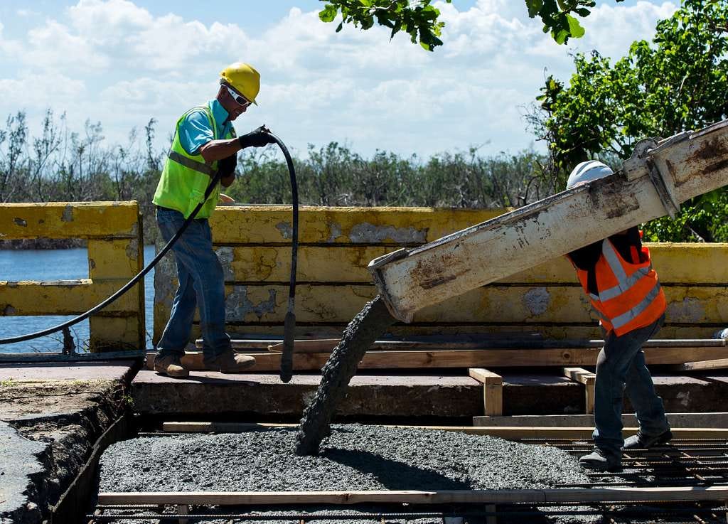 https://picryl.com/media/employees-of-the-del-valle-group-sp-pour-concrete-08e422