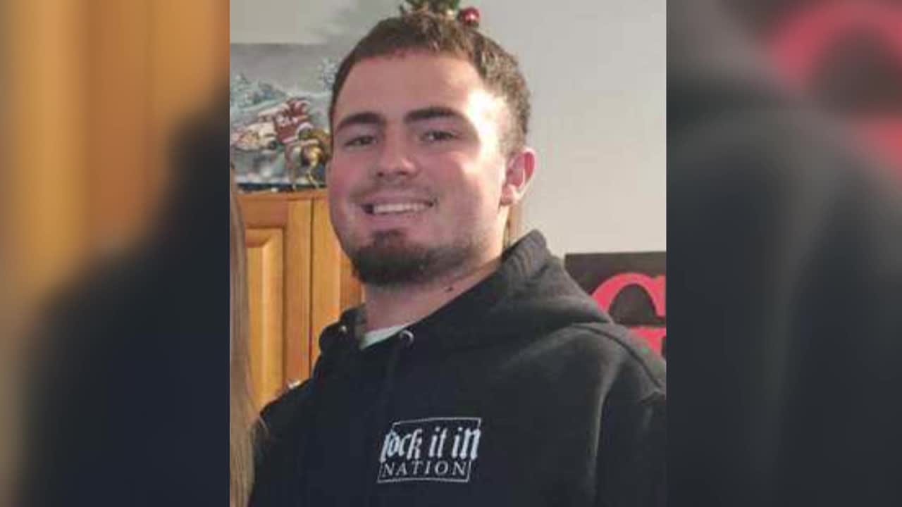 Man hailed as 'highway hero' after video shows him safely stopping unconscious driver Man hailed as 'highway hero' after video shows him safely stopping unconscious driver