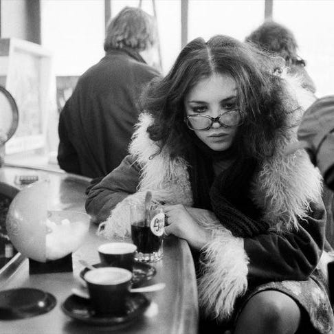 \ud835\udcaa mistério das \ud835\udca2arotas ℐmperfeitas ୨ৎ