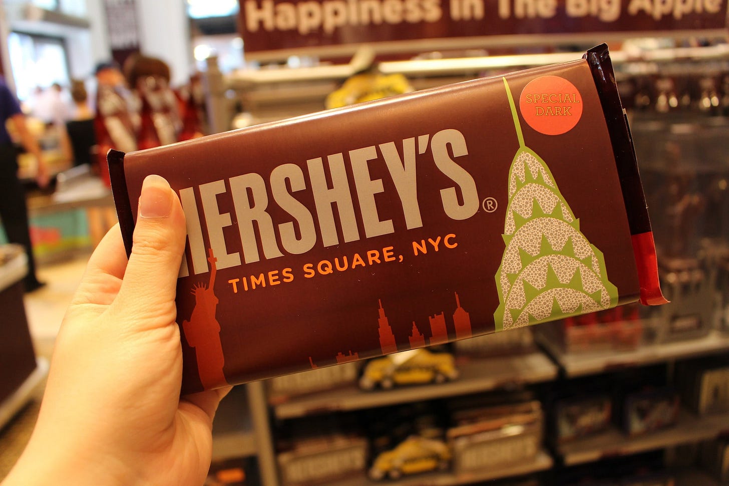 🍫New Yorker files lawsuit against Hershey, claiming chocolate products contain dangerous levels of heavy metals. 🍫New Yorker files lawsuit against Hershey, claiming chocolate products contain dangerous levels of heavy metals.