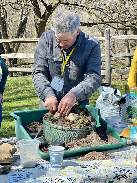 Paul Spriggs spoke and built a sample crevice container for the Pittsburgh NARGS Allegheny Chapter in March 2024.
