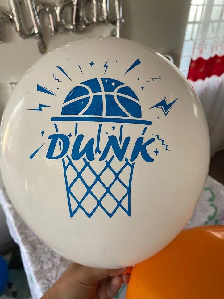 Basketball-printed balloon Basketball-printed balloon