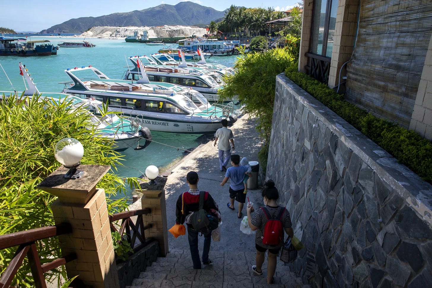 Tourism in Vietnam's Nha Trang Resort Town 