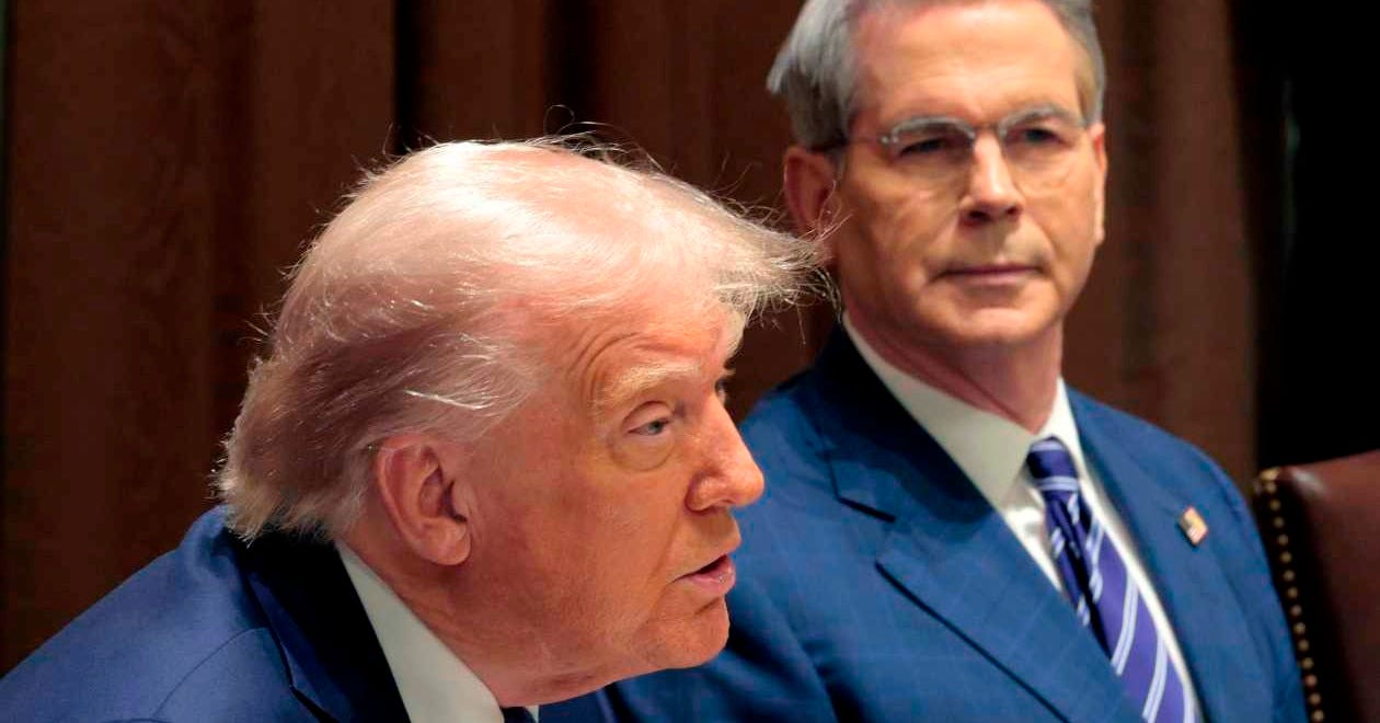 Can Trump tap Bessent to head the Fed and the Treasury at the same time?  Here's what the law says. - MarketWatch