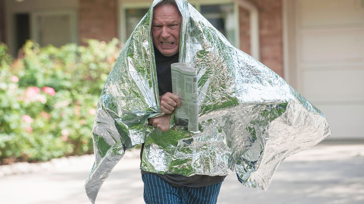 Mega Buzz: What's the Deal with Chuck's Disease on Better Call Saul? - TV  Guide