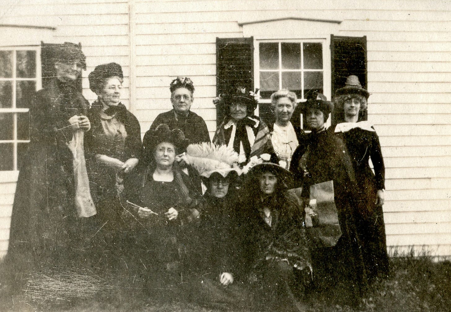 Women with hats