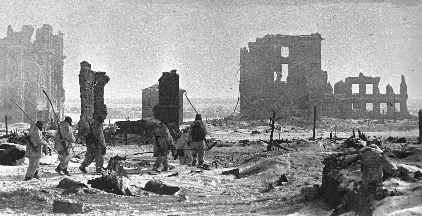 Stalingrad Russie, en ruines, à la libération de la ville par les Russes