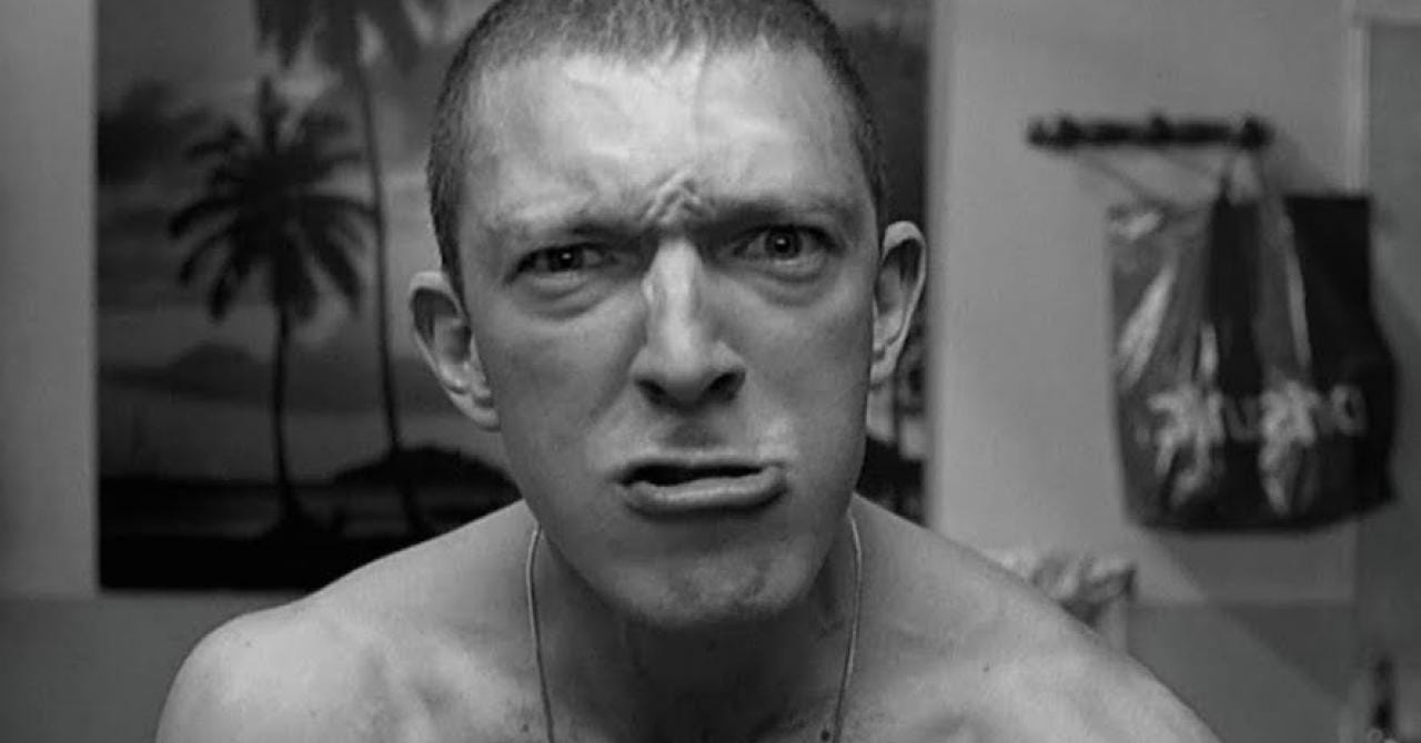 Vincent Cassel rejoue sa scène culte de La Haine dans le clip de Black M |  Premiere.fr