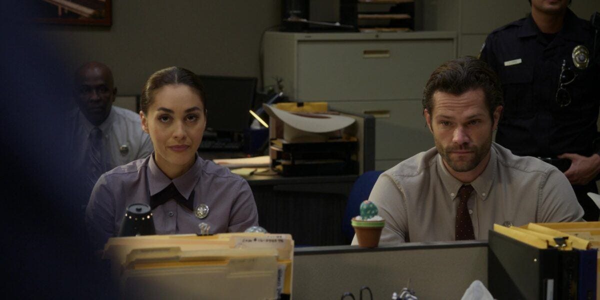 Walker Micki warning Jarod Padalecki about Hoyt playing him Walker Micki warning Jarod Padalecki about Hoyt playing him