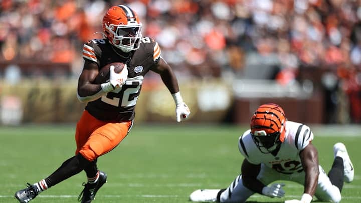 Dylan Sampson's Week 1 Breakout Puts Jerome Ford in Danger