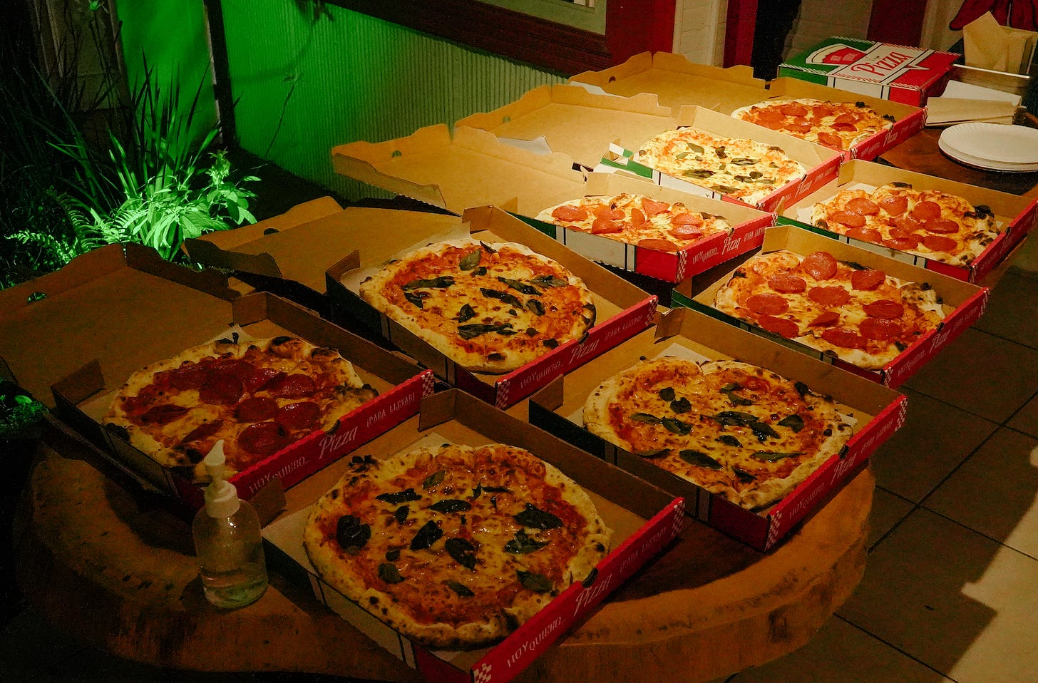 Pizza DAO promueve la unión de comunidades con interés en tecnología  blockchain en Costa Rica.