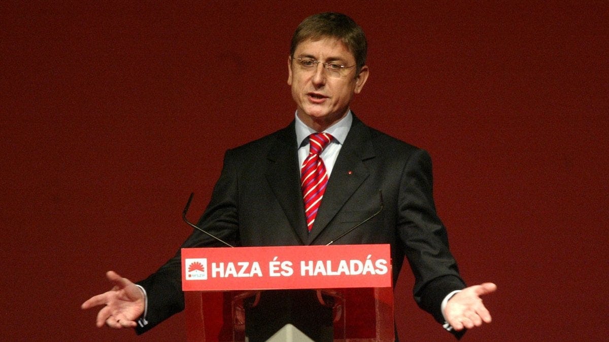 Tizenöt éve hangzott el Gyurcsány Ferenc őszödi beszéde - Gelencsér Attila Tizenöt éve hangzott el Gyurcsány Ferenc őszödi beszéde - Gelencsér Attila