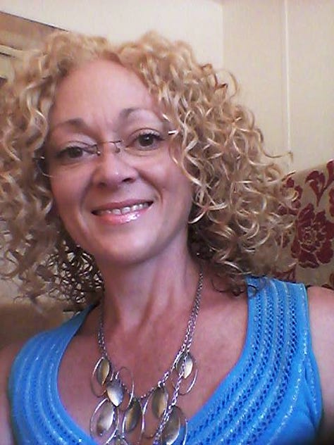 Images of curly hair in 3B/3C curl pattern.