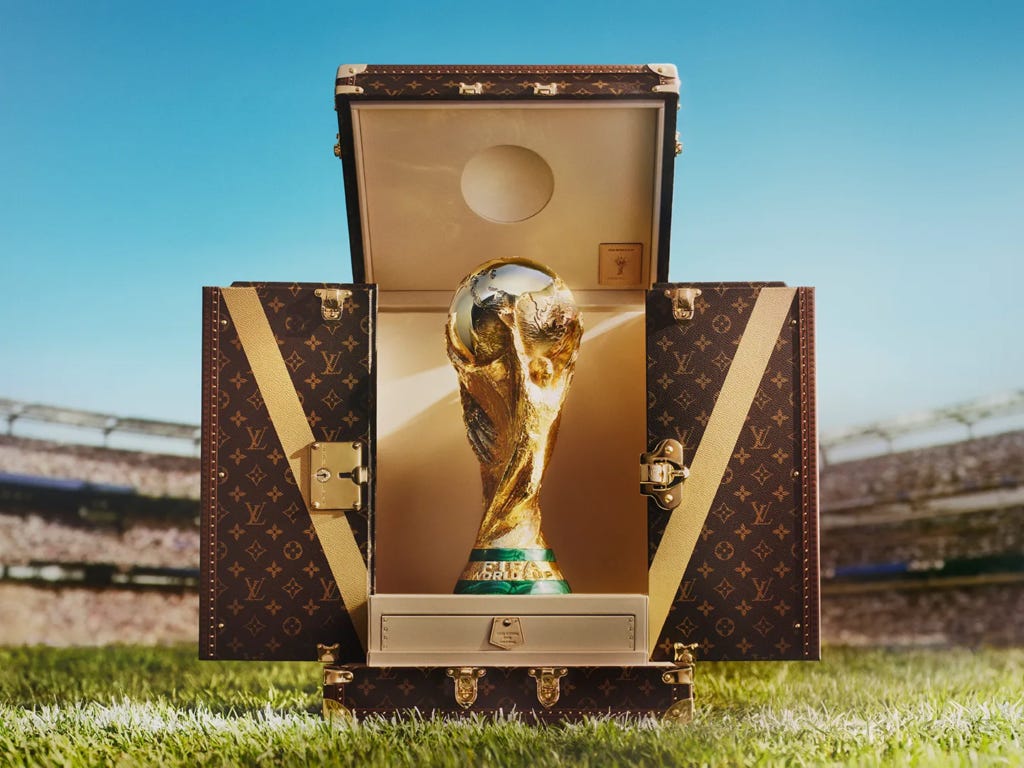 Louis Vuitton assina baú para o troféu oficial da Copa de 2026 Louis Vuitton assina baú para o troféu oficial da Copa de 2026