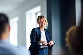 2,851,500+ Confident Woman Stock Photos ...