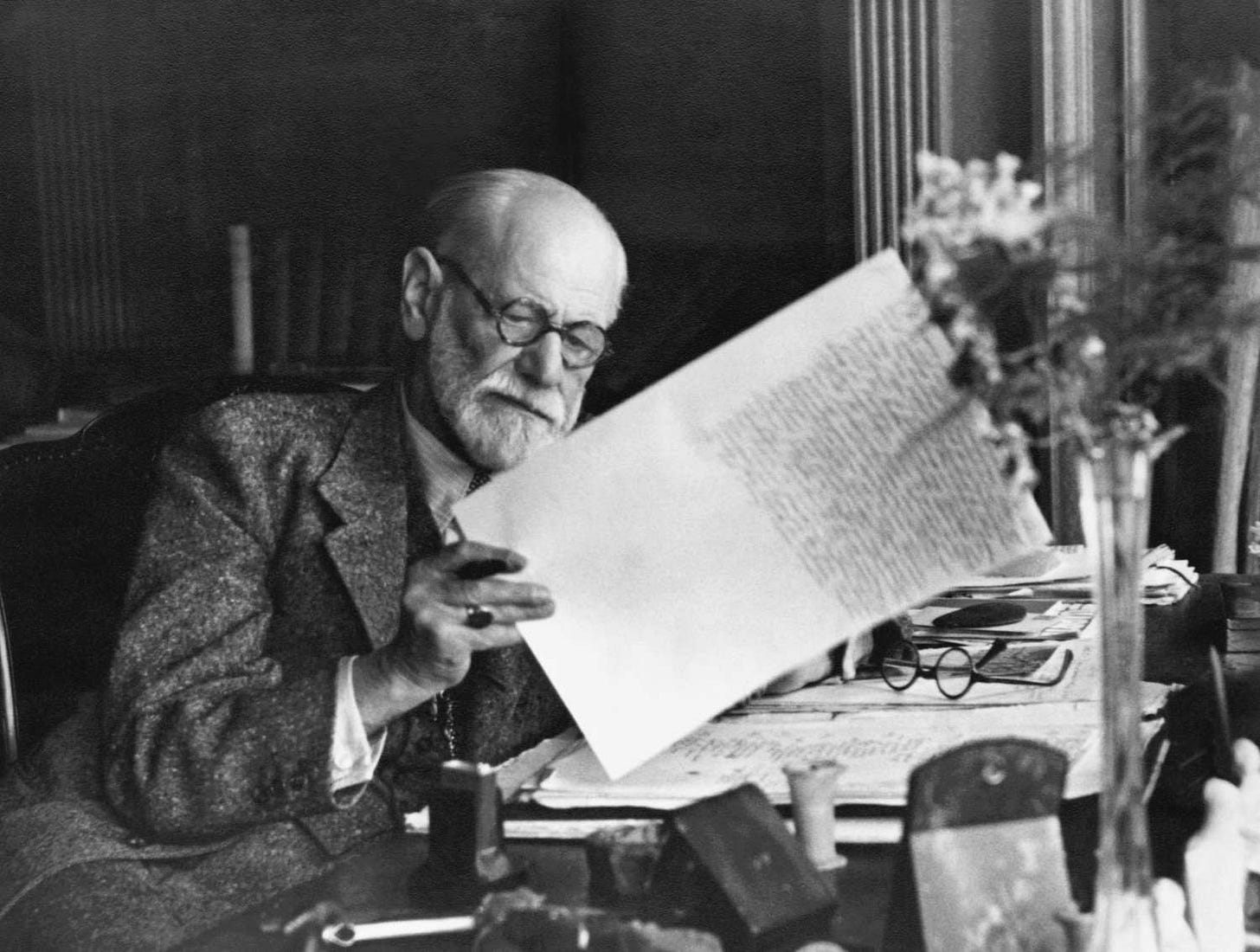 An Overview of Sigmund Freud's Theories An Overview of Sigmund Freud's Theories