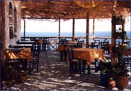 Anna's Fish Taverna: Top places to eat at Ikaria | YourGreekIsland Anna's Fish Taverna: Top places to eat at Ikaria | YourGreekIsland