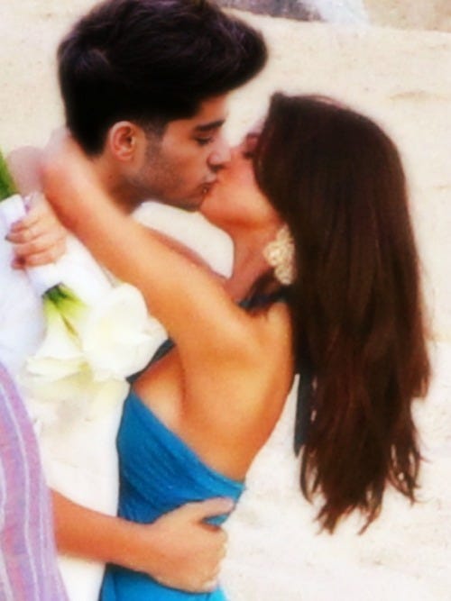 Selena Gomez and Zayn Malik kissing *requested* – @elliestark13 on Tumblr