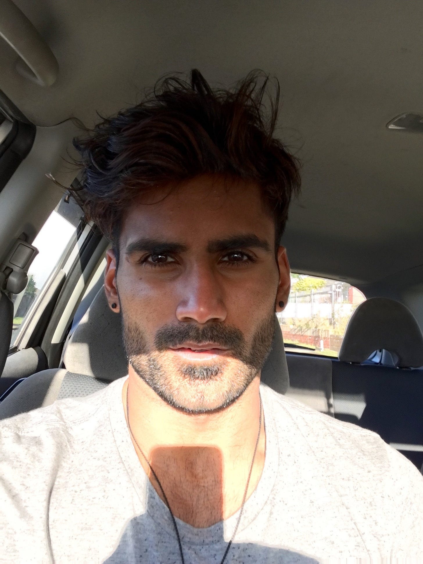 Insecure Indian Guy in USA [22M] : amiugly