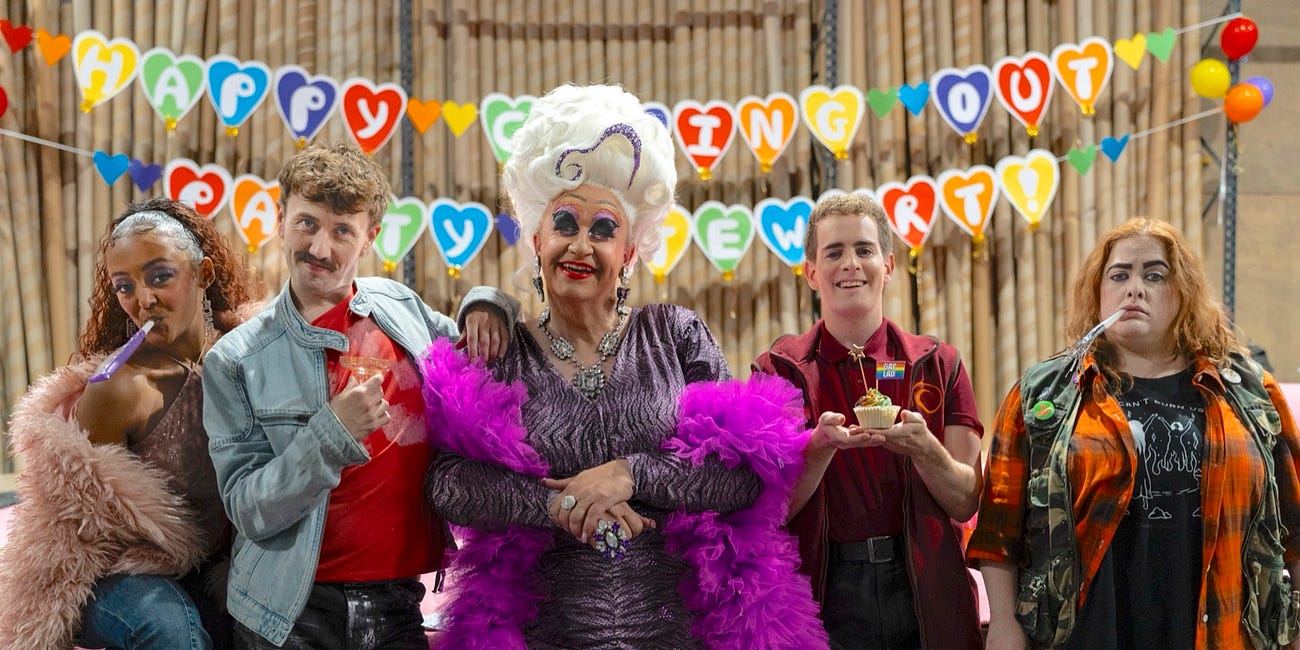 Smoggie Queens snapshots unveiled ahead of second series of Teesside TV comedy