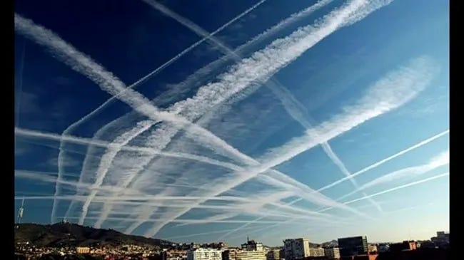 Ουρανοί Που Μετατρέπονται Σε Όπλα: Πώς Τα Χημικά Ίχνη Μετατρέπουν Την Ατμόσφαιρά Μας Σε Κλουβί Συχνοτήτων Ουρανοί Που Μετατρέπονται Σε Όπλα: Πώς Τα Χημικά Ίχνη Μετατρέπουν Την Ατμόσφαιρά Μας Σε Κλουβί Συχνοτήτων