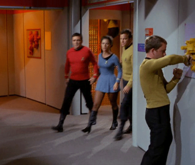 I Have No Idea What I&#39;m Doing Star Trek Guy Was Actually Twisting a See  Through Tool !