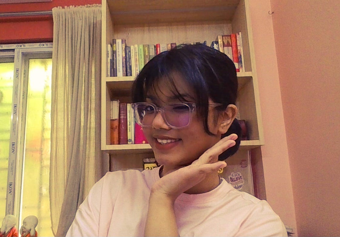 manic bibliophile