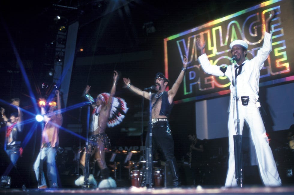 An electrifying rock concert stage, embodying the vibrant music scene of 1970s New York City. An electrifying rock concert stage, embodying the vibrant music scene of 1970s New York City.