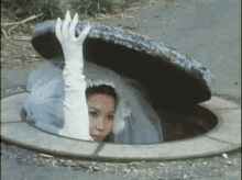 Eyes On The Ball GIF - Runaway Bride Romance Richard Gere - Discover ...