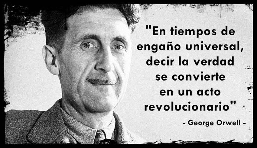 Foto en blanco y negro de un hombre sonriendo

El contenido generado por IA puede ser incorrecto.