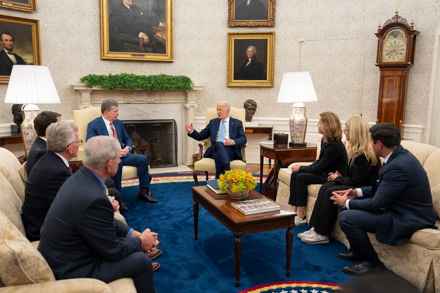 President Biden meets with Governor Cooper and elected officials from western North Carolina in the Oval Office.