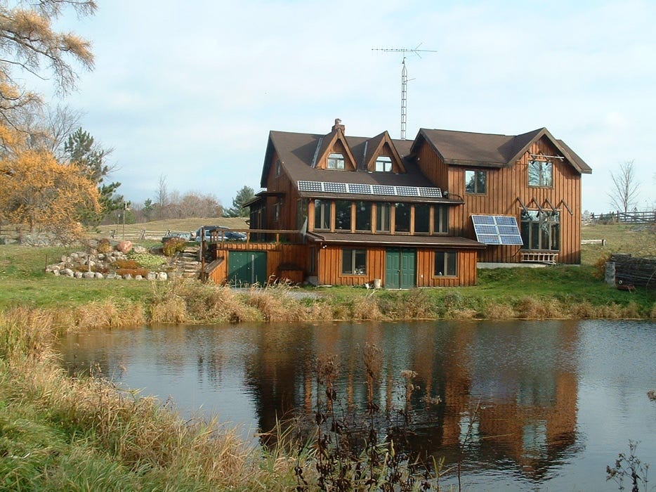 A house with solar panels on the roof
AI-generated content may be incorrect. A house with solar panels on the roof
AI-generated content may be incorrect.