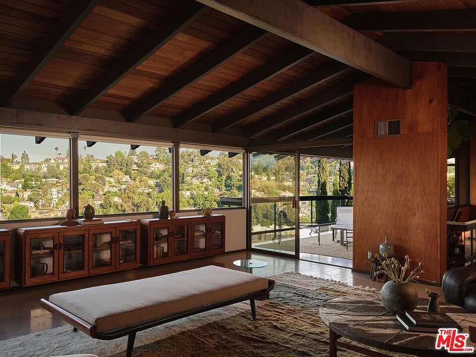 carousel photo #3 (MLS)