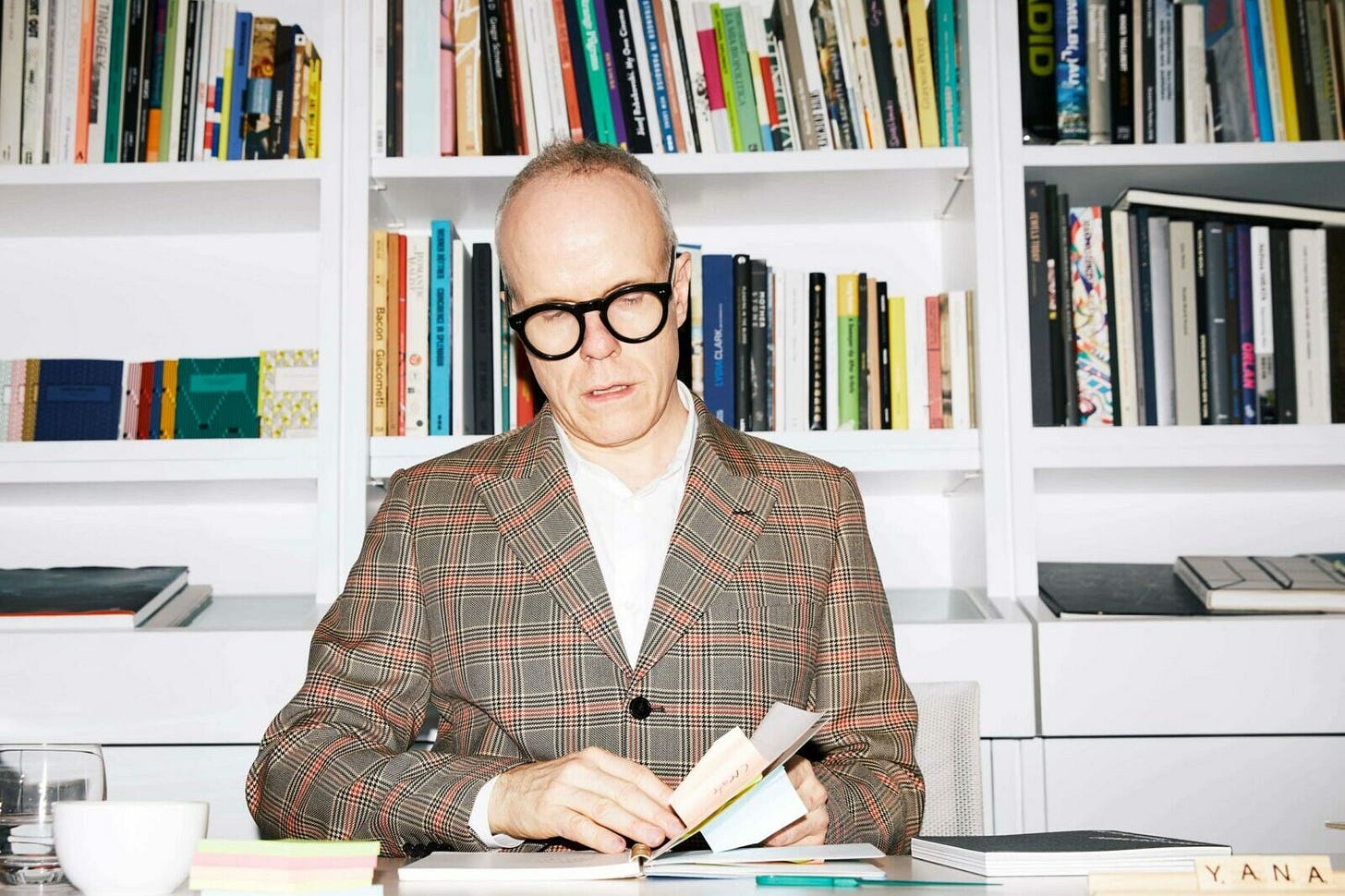 Meet Hans Ulrich Obrist on Semaine