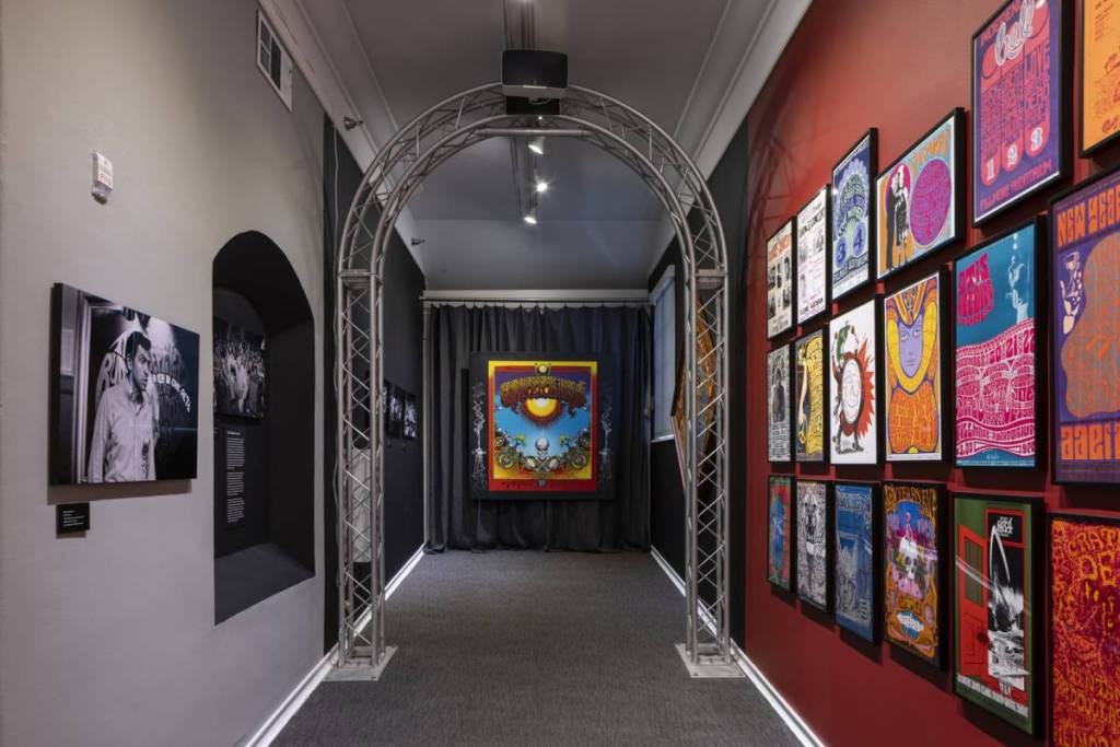 Free Grateful Dead exhibition opens in SF with 400 artifacts