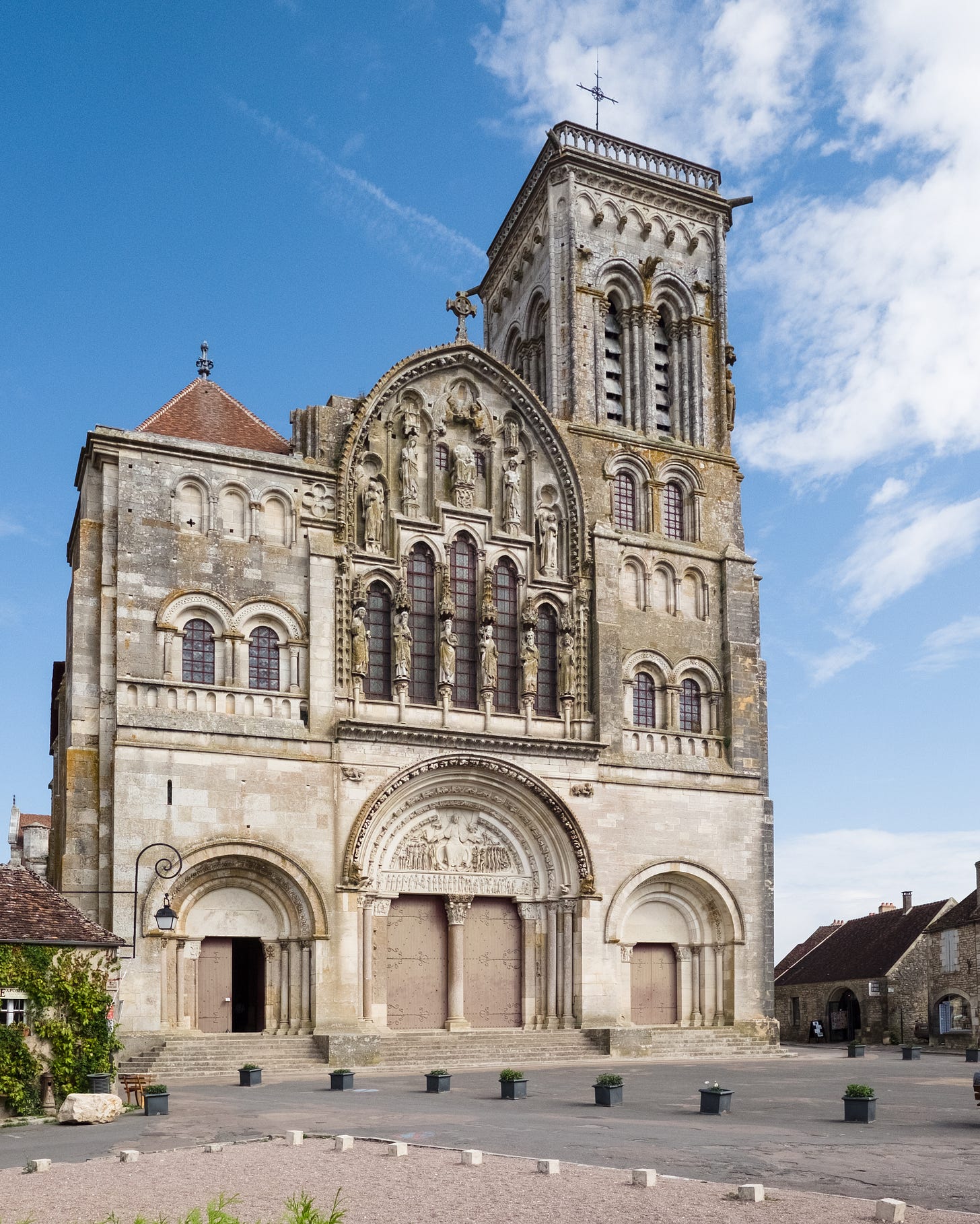 Vézelay Abbey - Wikipedia Vézelay Abbey - Wikipedia