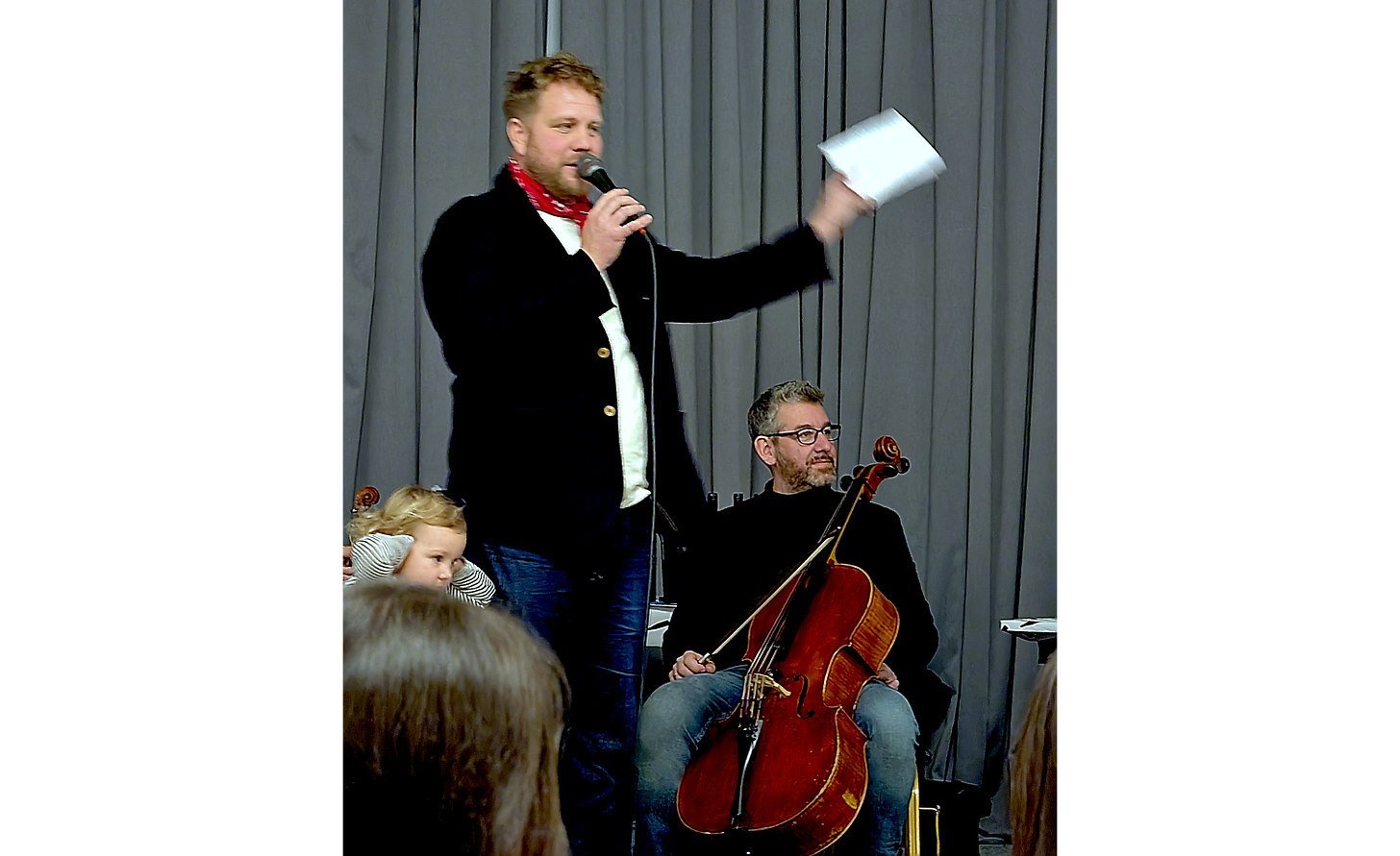 Sorry for my terrible, out of focus photo, but I can't find a better one.