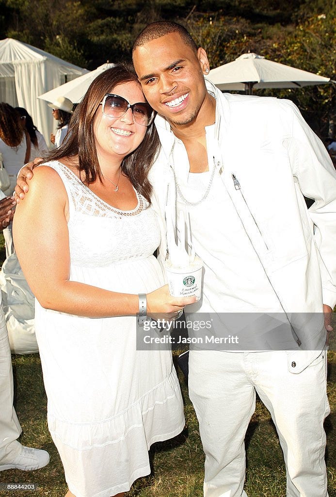 Sean "Diddy" Combs, Ashton Kutcher, CIROC and Malaria No More Host The 2009 White Party - Inside Sponsors