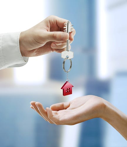 keys-to-apartment keys-to-apartment