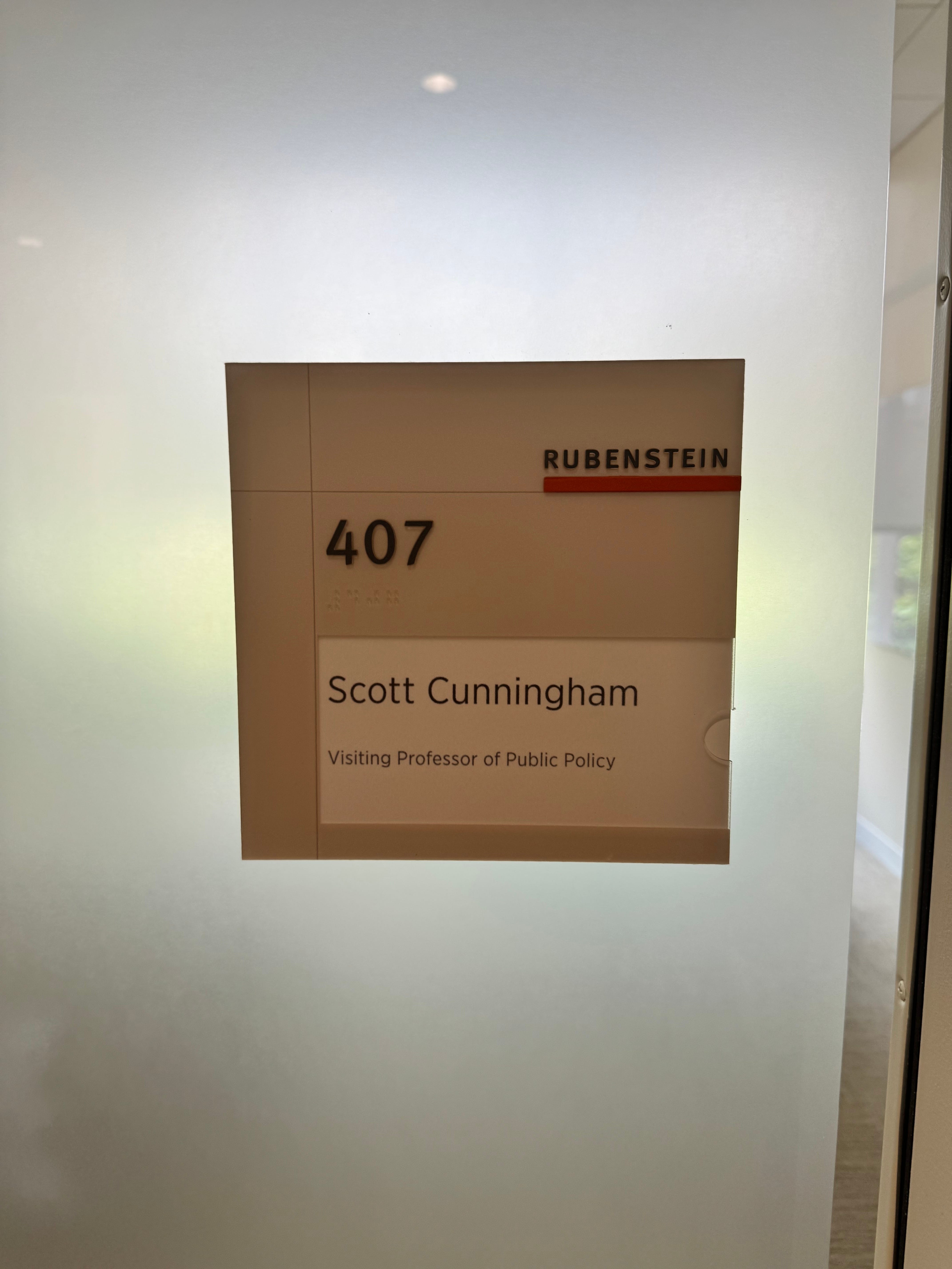 Scott Cunningham 洋書 2冊セット Books are here! - by scott cunningham