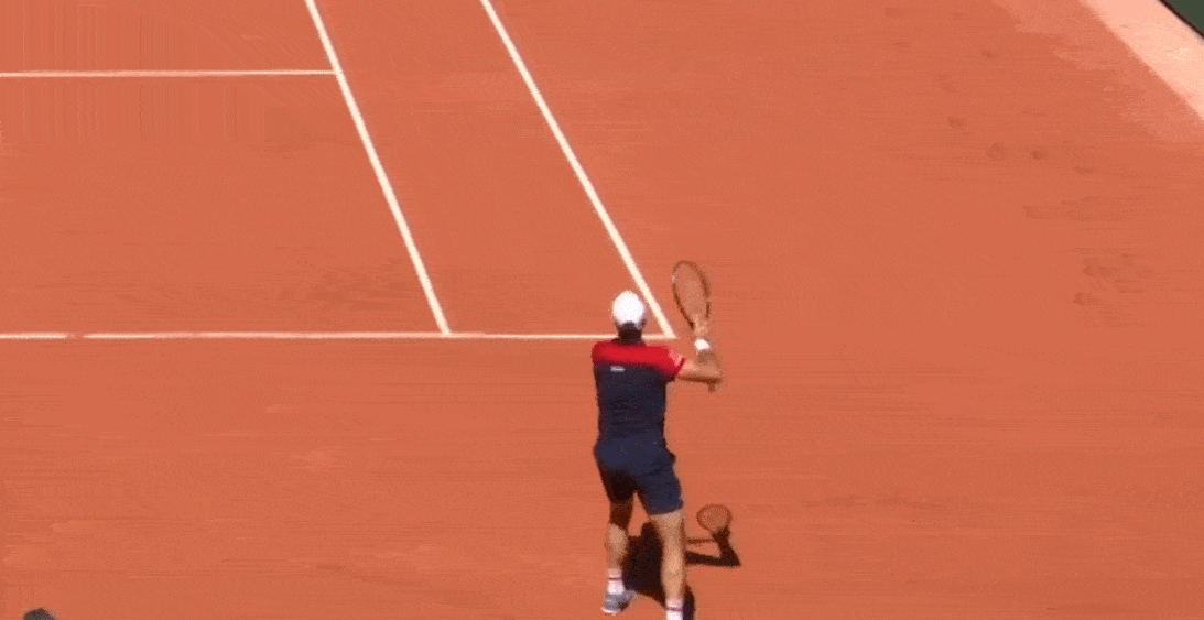 It was a really funny racquet smash. It was a really funny racquet smash.