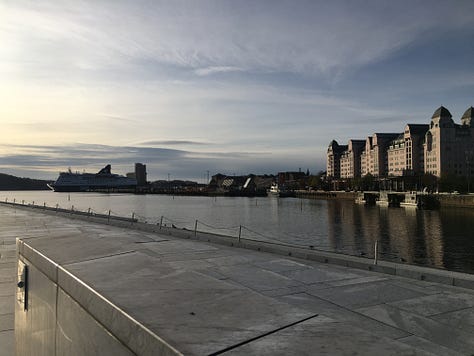 Images showing from left to right: Rainbow over Akerselva by Hønselovisas Hus, The Harbor from Operaen, Oslo Central Station. Autumn 2019.