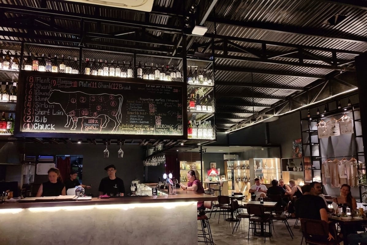 wine bar Da Nang Vietnam wine bar Da Nang Vietnam