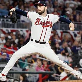 Red Sox add veteran left-handed reliever with experience pitching in the AL East 