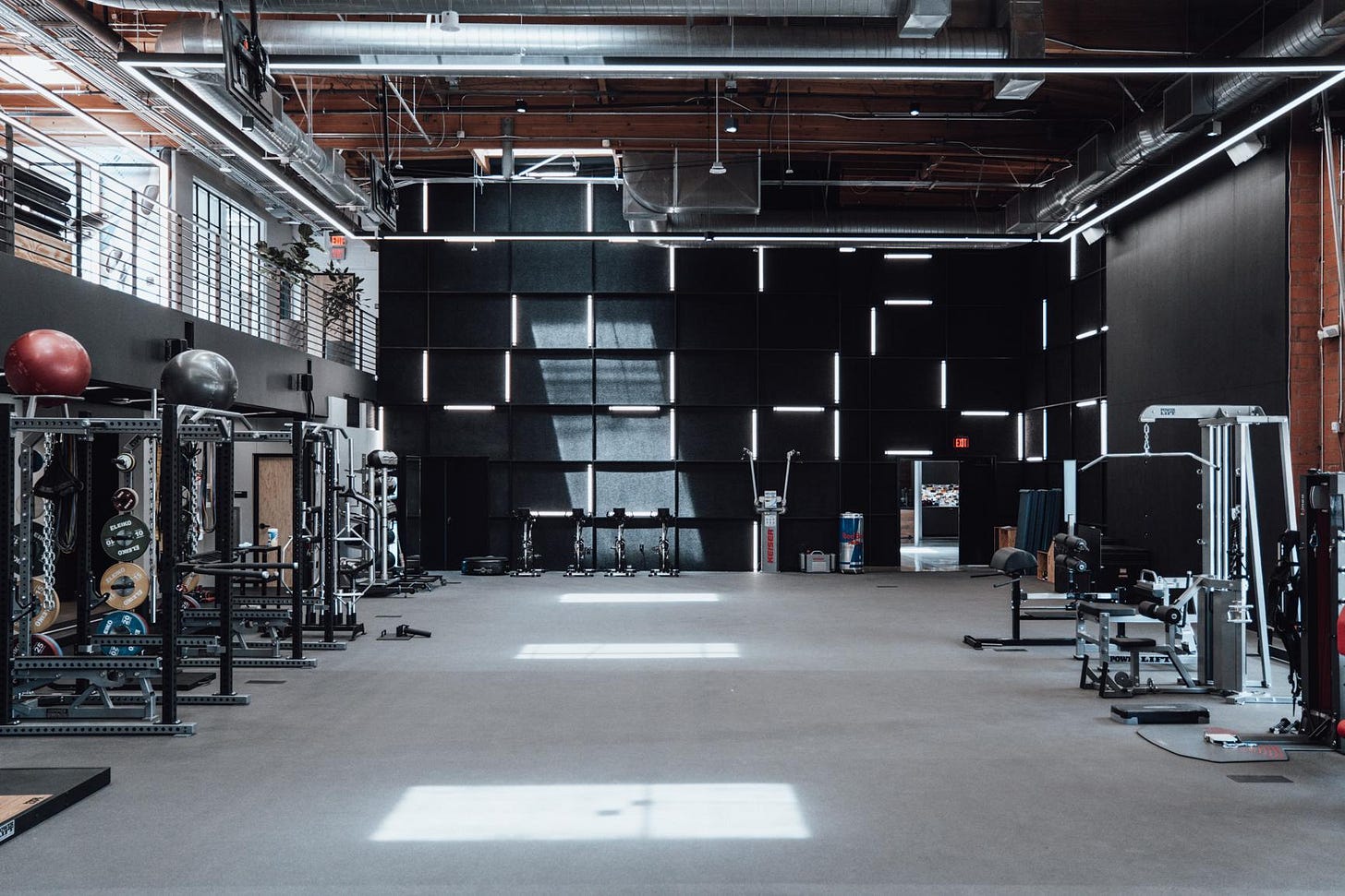 Idea 3938474: Red Bull Athlete Performance Center by MUL-MAC in Santa Monica, United States - Architizer