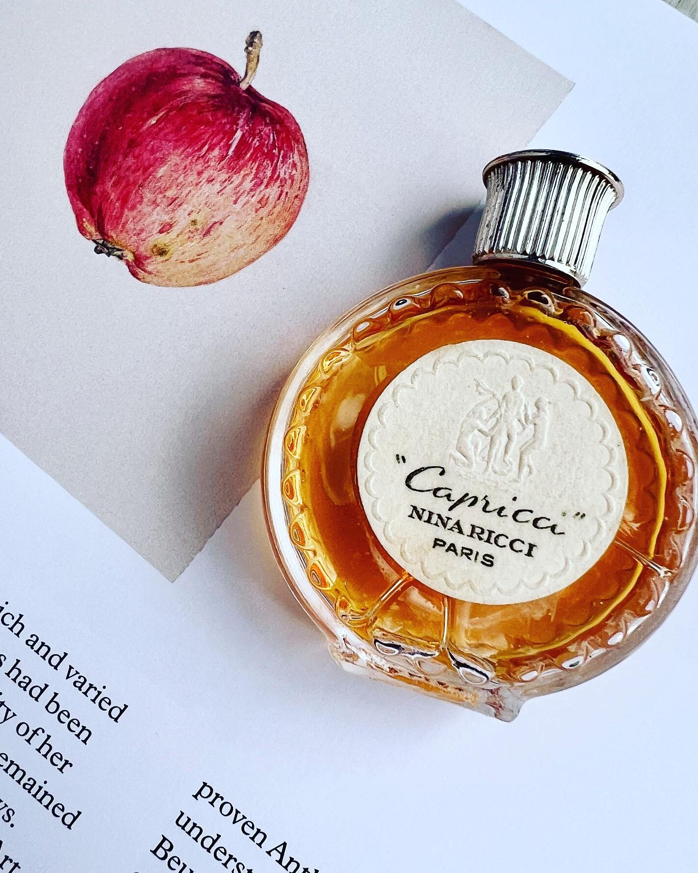 NINA RICCI ニナリッチ Capricci カプリッチ 200ml Unexpected encounter or Nina Ricci's Capricci